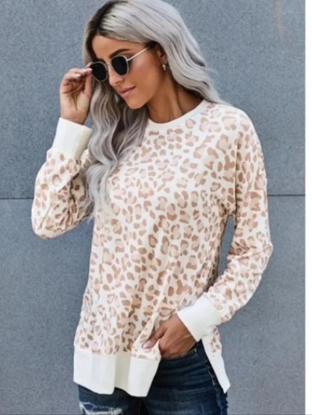 Leopard Print Long-Sleeve Pullover Top - Cream/Tan